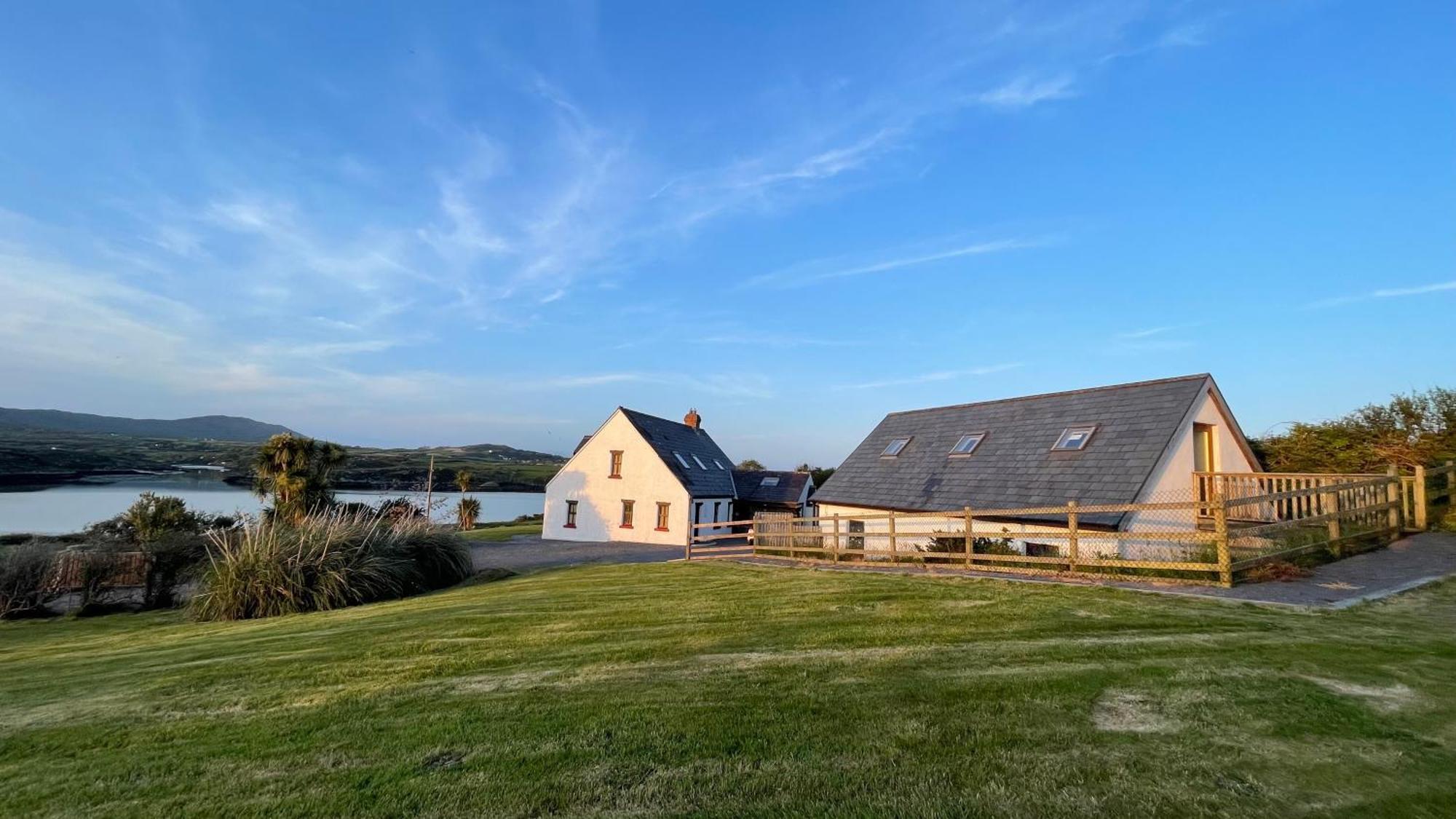 فيلا Seafront House With Own Private Pier In Gunpoint, Schull, West Cork Seafort المظهر الخارجي الصورة