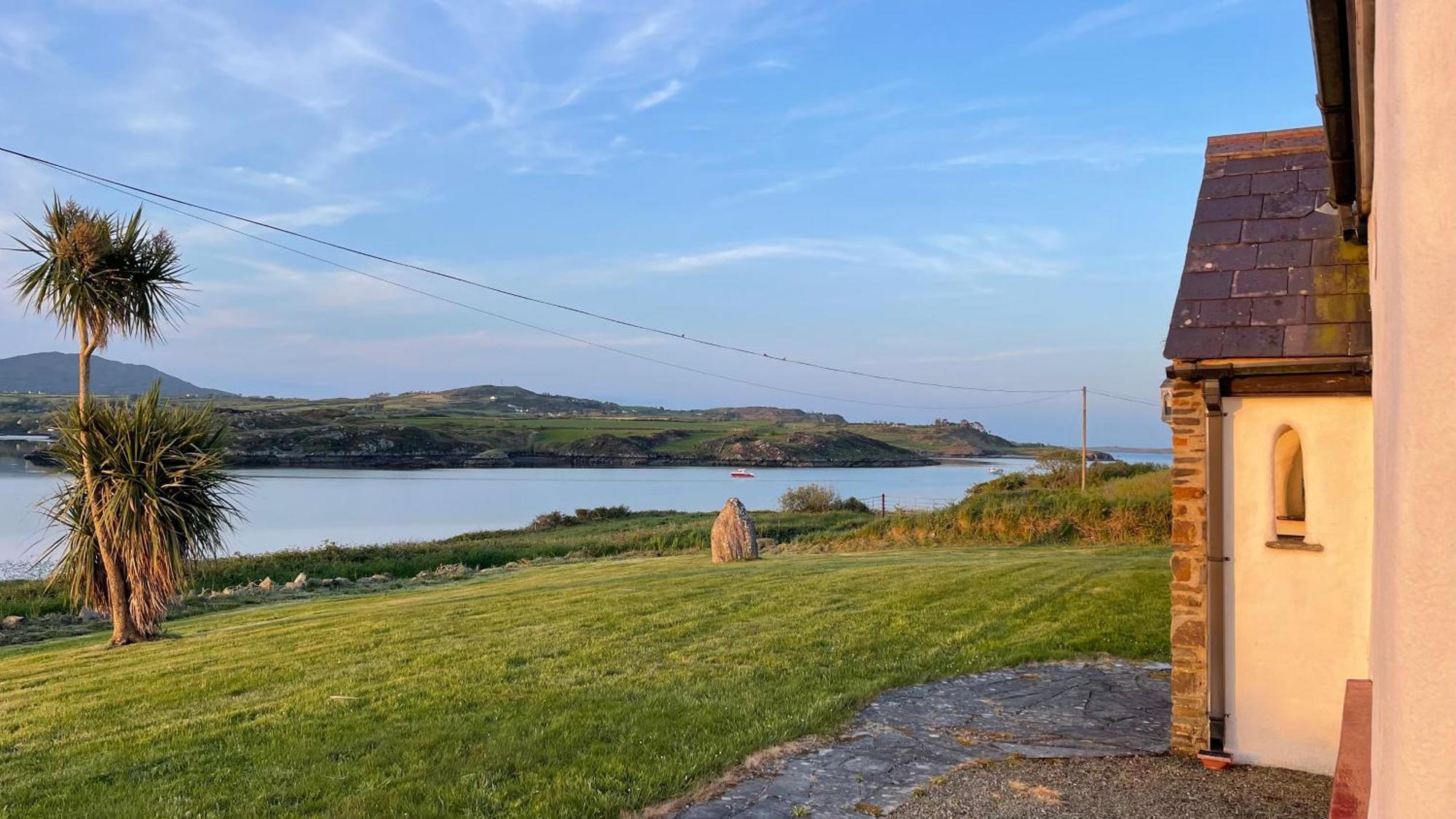 فيلا Seafront House With Own Private Pier In Gunpoint, Schull, West Cork Seafort المظهر الخارجي الصورة