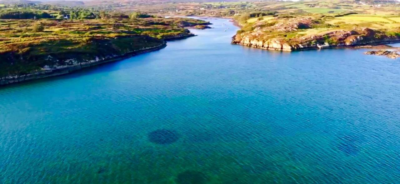 فيلا Seafront House With Own Private Pier In Gunpoint, Schull, West Cork Seafort المظهر الخارجي الصورة