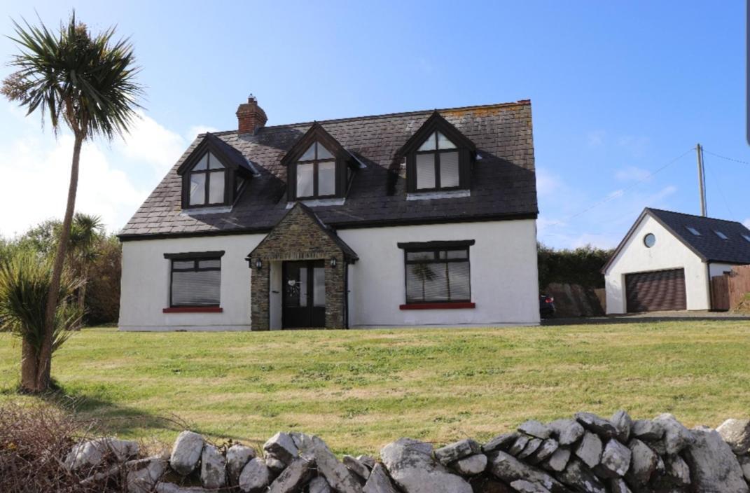 فيلا Seafront House With Own Private Pier In Gunpoint, Schull, West Cork Seafort المظهر الخارجي الصورة
